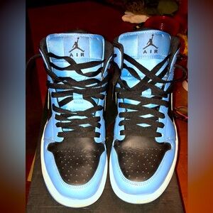 jordan 1 mid university